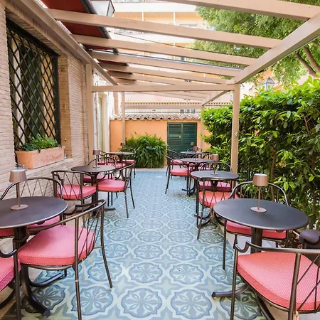 Hotiday Borghese Hotel 4*